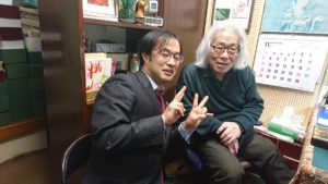 山本印店で桃仙さんと写真撮影