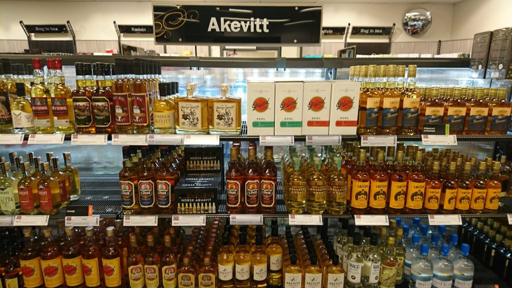 ノルウェーの酒売り場の店内の様子